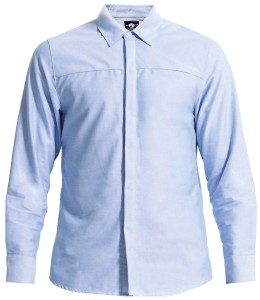 創新經典牛津襯衫，高品質布料結合功能性與精緻度，讓你在都會生活中感受到品味與舒適，更能在職場中展現出專業的工作態度。 Stealth Shirt_$2,600 by Outerboro