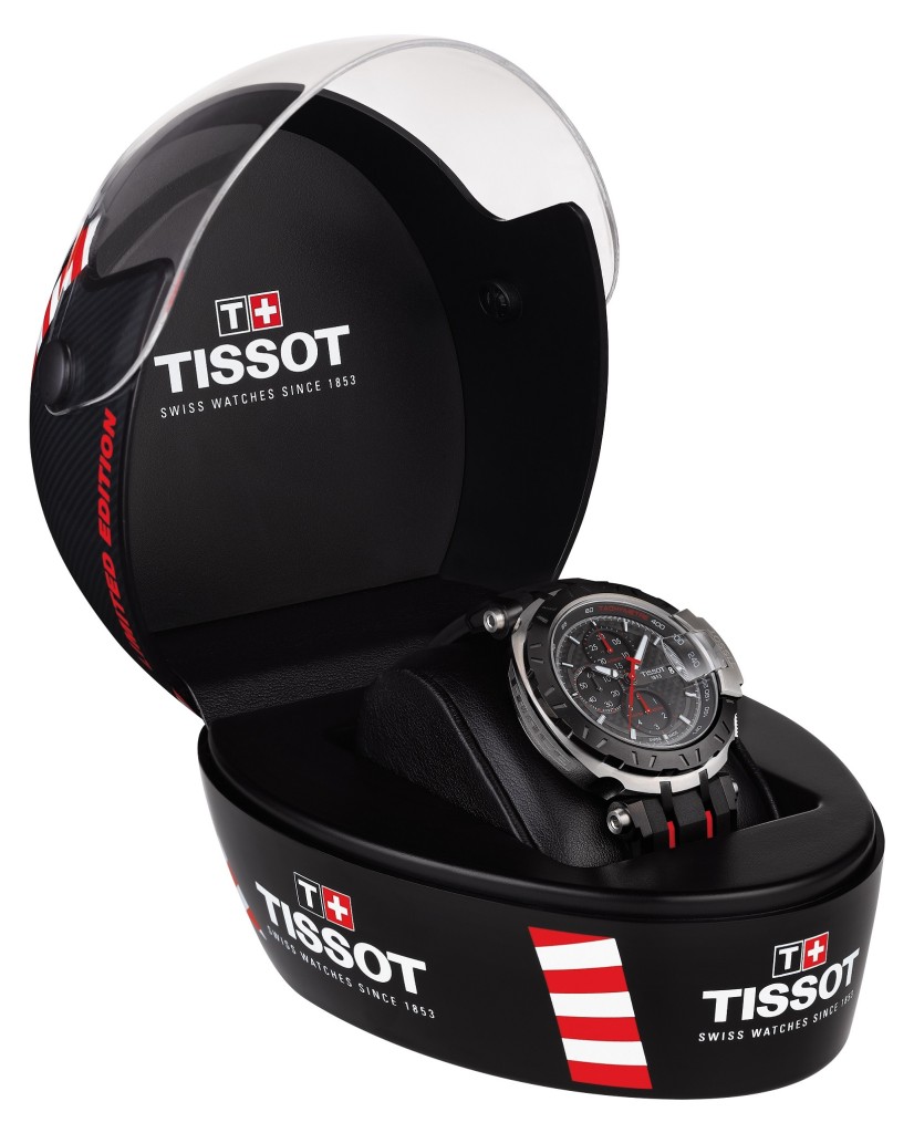 圖5. 天梭表T-Race MotoGPTM自動腕錶2016限量版特別放置於特製的運動安全帽型錶盒，更顯酷炫並極具收藏價值。 (2)