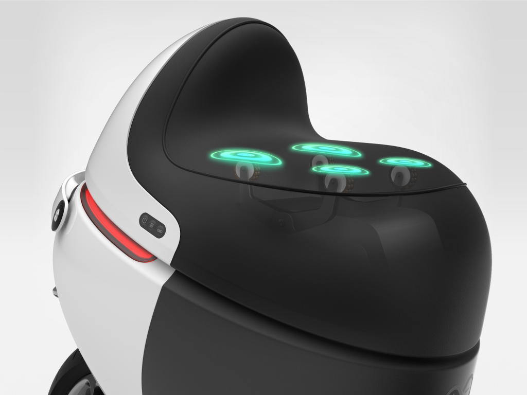Gogoro SmartSeat智慧摩力座可轉換路面震動為按摩動能