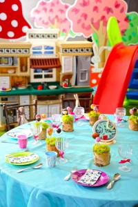 「迷你壽星派對」宴會專案_童心園教具搭配豐富兒童桌