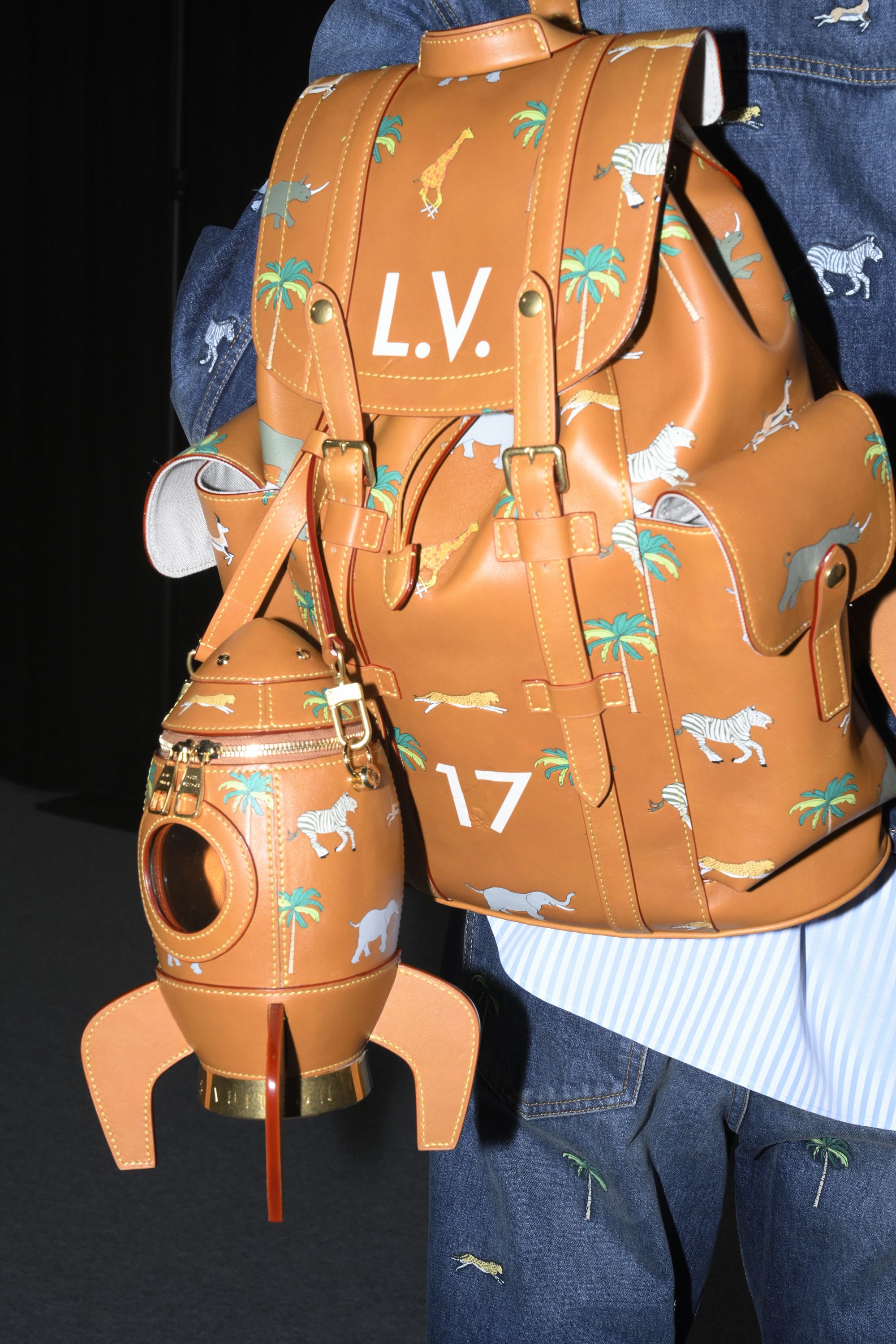 Esquire 國際中文版君子雜誌- 印度棋境啟程！Louis Vuitton 2026春夏男裝，把城市、旅行與時間穿上身