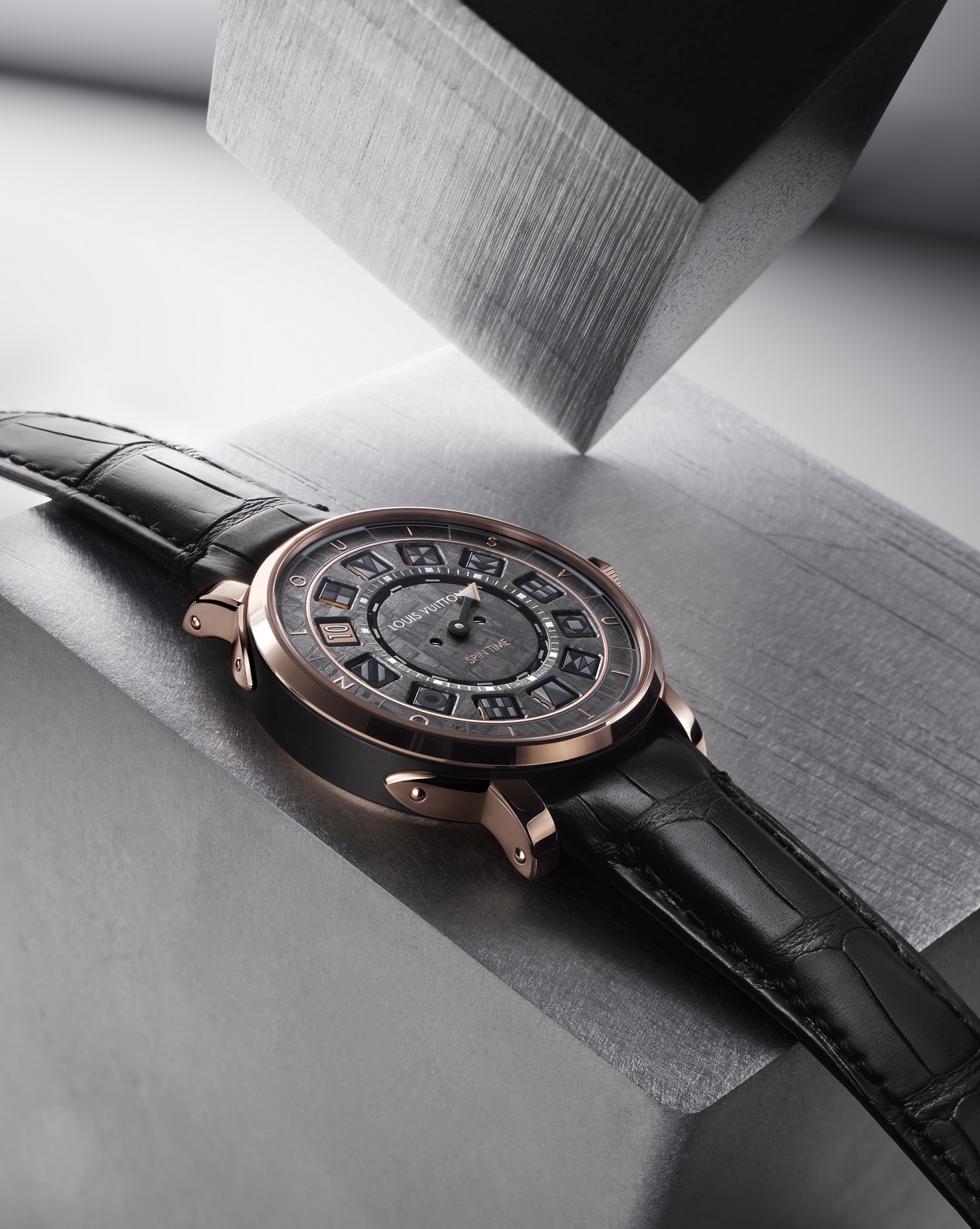 Watch Louis Vuitton Escole Spin Time Meteorite